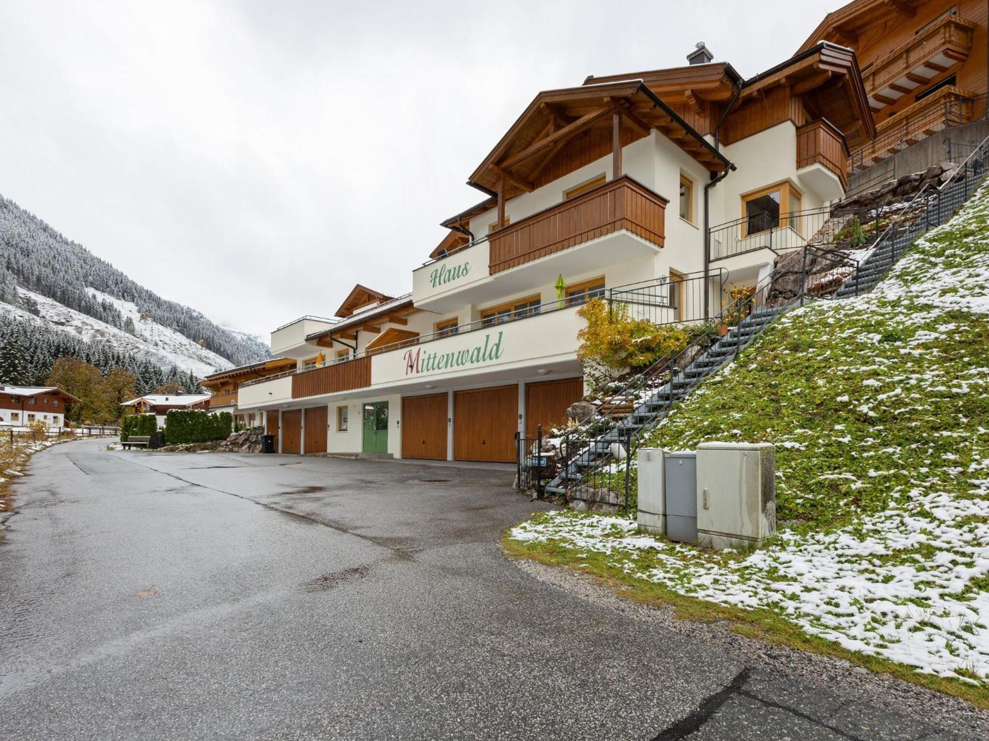 Chalet Apartment In Saalbach Hinterglemm Exterior foto